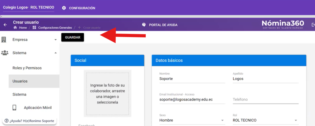 Botón GUARDAR al final del formulario de creación de usuario